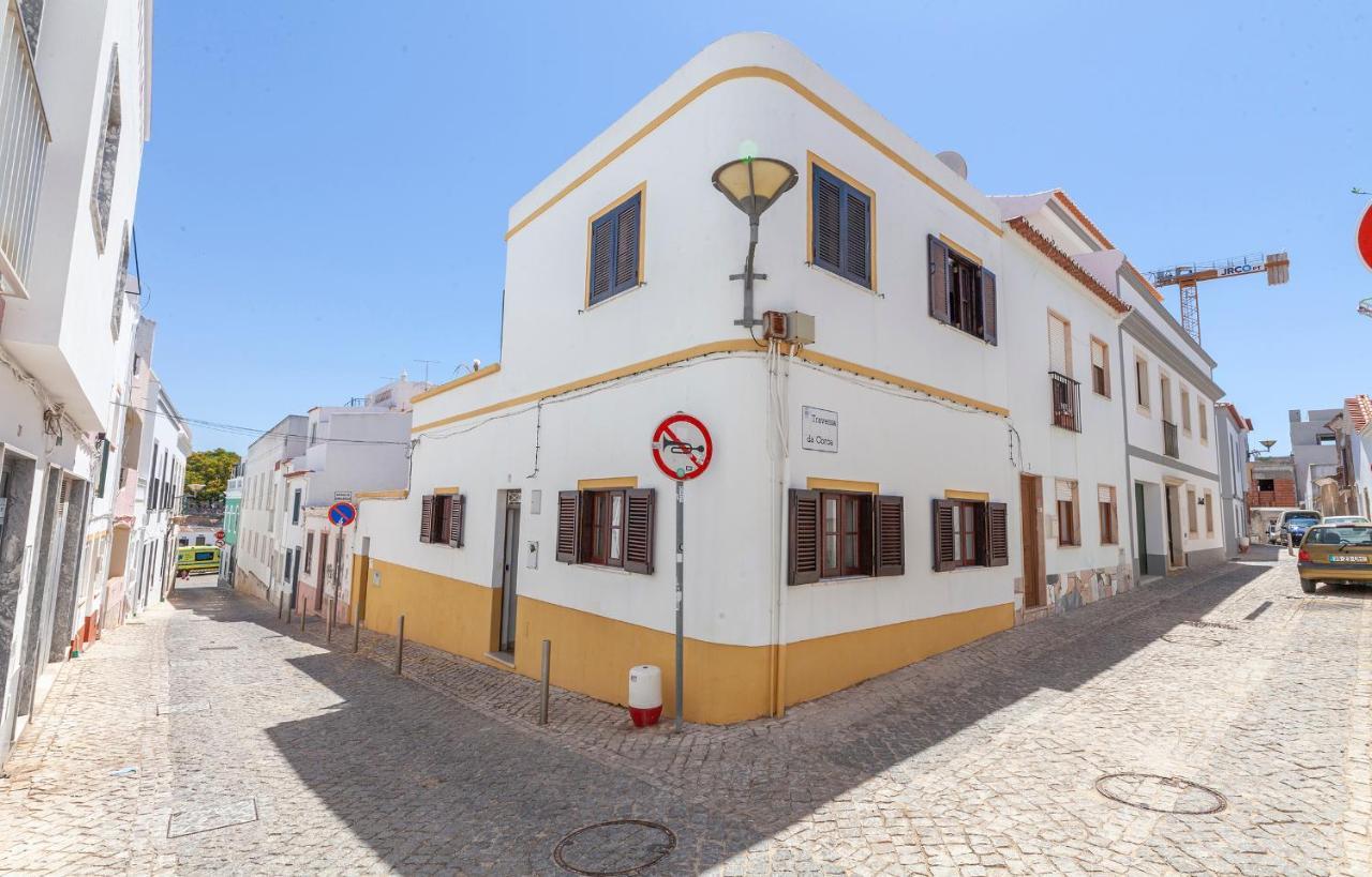 J - Casa Do Farol Guesthouse Лагос Екстериор снимка
