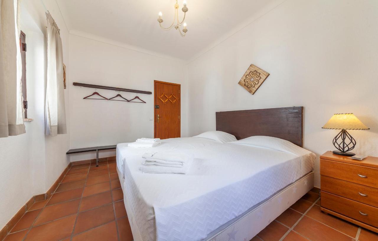 J - Casa Do Farol Guesthouse Лагос Екстериор снимка